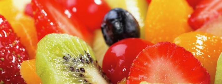La Méthode France Guillain est faite de la combinaison d’une alimentation intelligente et universelle (Miam-Ô-Fruit et Miam-Ô-5), de la fraîcheur du Bain dérivatif ou Poche de gel, de l’argile et du soleil doux, ces cadeaux de la nature, clefs d’une bonne forme physique.